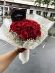 ramo-rosas-rojas-elegante-cali