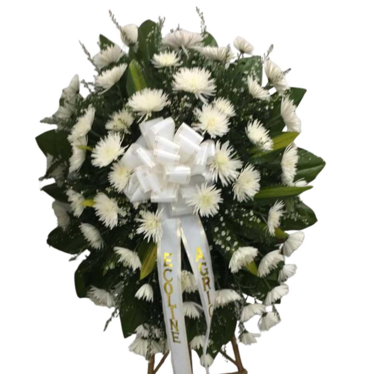 Corona fúnebre de crisantemos blancos con moño