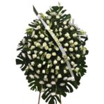 corona-funebre-rosas-blancas-grande-elegante-condolencias