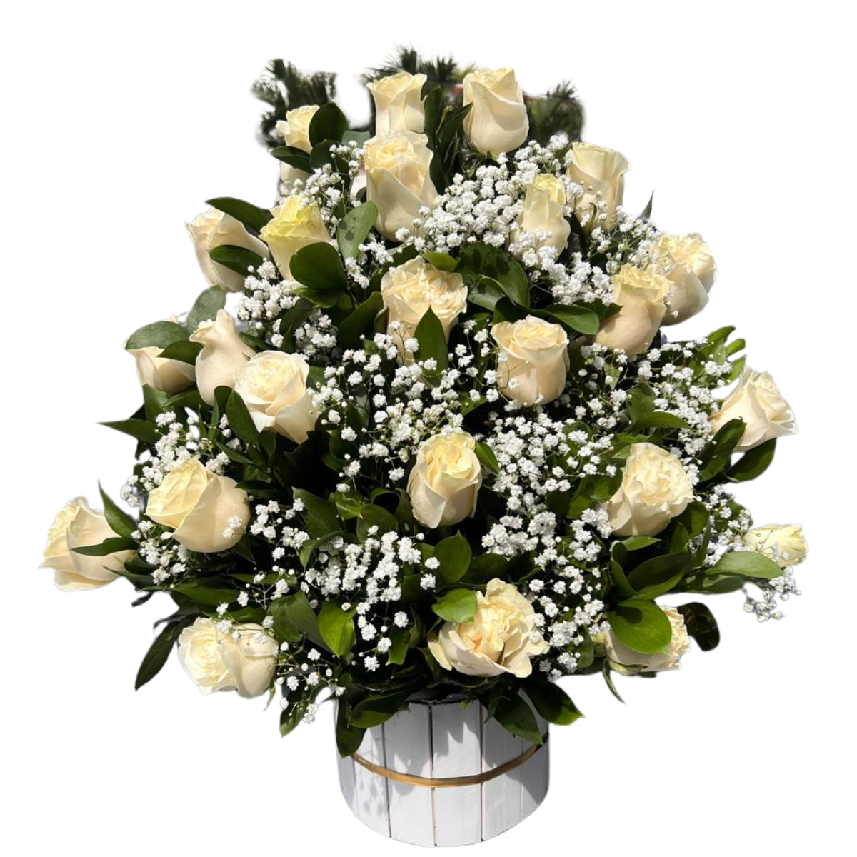 arreglo-cumpleanos-rosas-blancas-cali Arreglo de cumpleaños con rosas blancas y baby’s breath en Cali